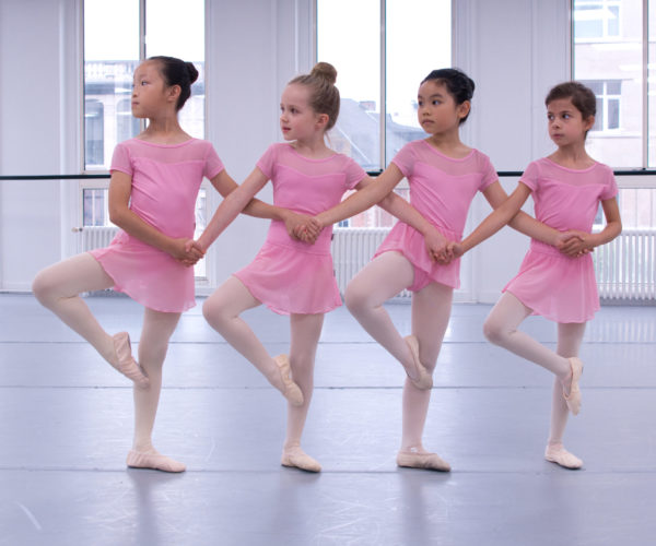 _DIM9818 Ballet Workout balletshool antwerpen, ballet voor kinderen en volwassenen, ballet voor volwassenen